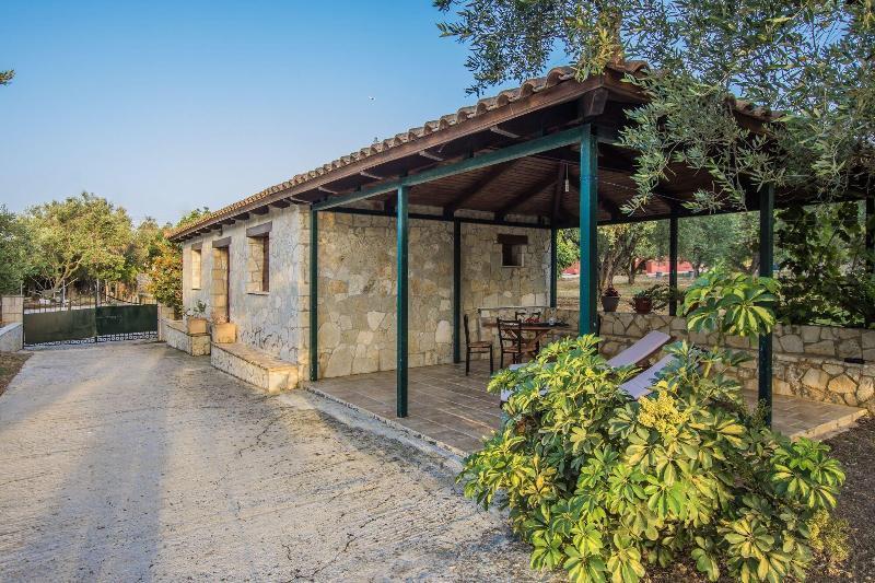 Porto Giardino Apartments Psarou  Exterior photo